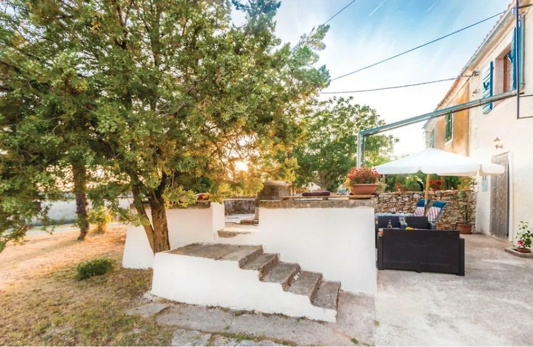 Dvori Διαμέρισμα Marčana Κροατία